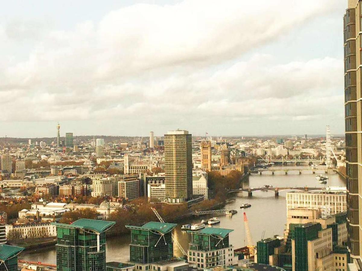 Luxury Central Flat With Stunning Views And Pool Londra Esterno foto