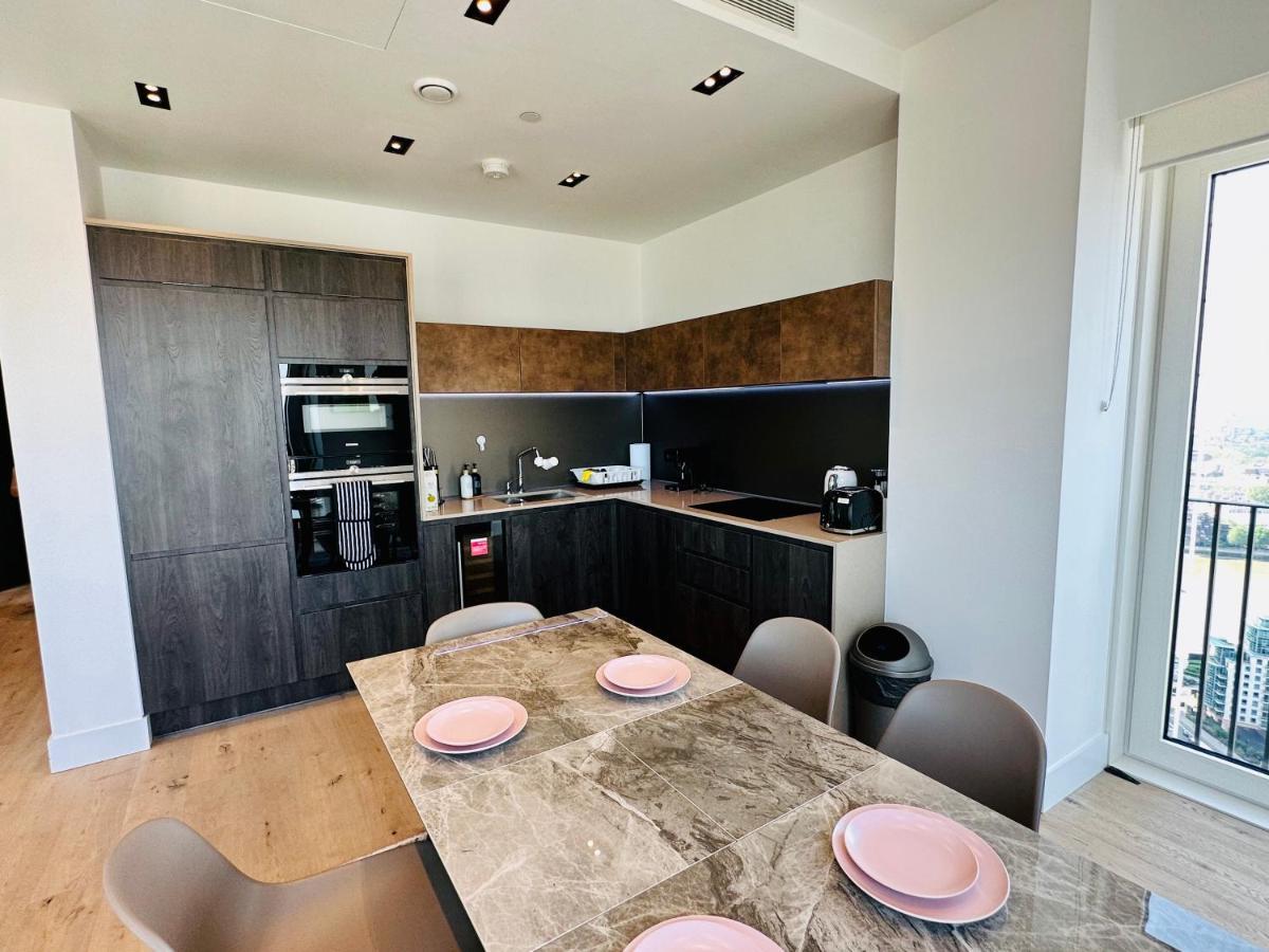 Luxury Central Flat With Stunning Views And Pool Londra Esterno foto